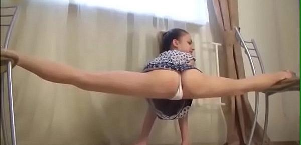  Beautiful girl doing erotic exercises "sex.mcdir.ru"
